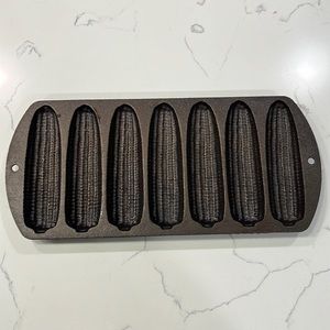 Lodge Cast Iron Corncob/Cornbread Pan